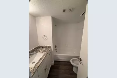 4444 Victory Drive #1106, Houston, TX 77088 - Photo 4