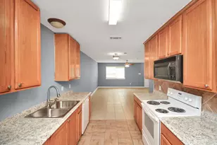 11899 Algonquin Dr, Houston, TX 77089 - Photo 16