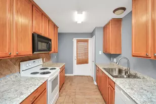 11899 Algonquin Dr, Houston, TX 77089 - Photo 14