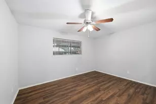 11550 Chimney Rock Rd, Houston, TX 77035 - Photo 18
