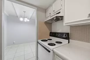 11550 Chimney Rock Rd, Houston, TX 77035 - Photo 12