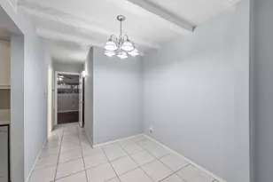 11550 Chimney Rock Rd, Houston, TX 77035 - Photo 10