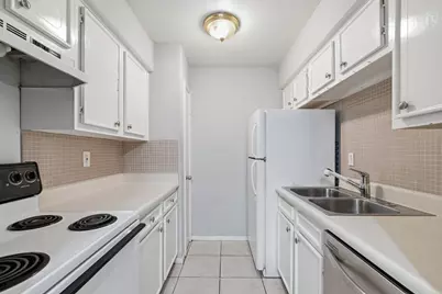 11550 Chimney Rock Road #133, Houston, TX 77035 - Photo 16