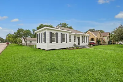 4601 Avenue O 1/2, Galveston, TX 77551 - Photo 2