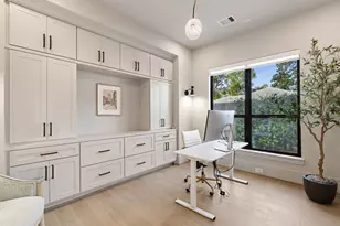 9858 Briarwild Ln, Houston, TX 77080 - Photo 10