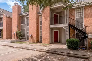 2401 Sycamore Ave, Huntsville, TX 77340 - Photo 2