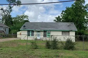 4307 Wayne St, Houston, TX 77026 - Photo 1