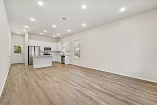 8685 Sassafras St, Willis, TX 77318 - Photo 2