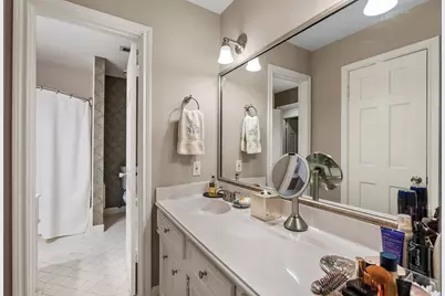 9458 Briar Forest Drive, Houston, TX 77063 - Photo 32