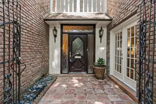 9458 Briar Forest Dr, Houston, TX 77063 - Photo 2