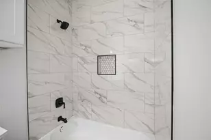 8218 Lawler St, Houston, TX 77051 - Photo 26