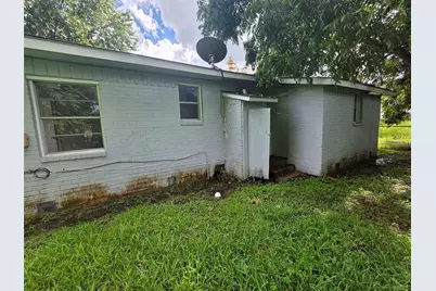 10101 Chadwick Street, Jacinto City, TX 77029 - Photo 12