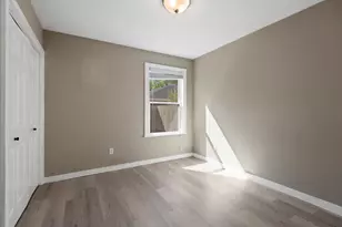 88 W High Oaks Cir, The Woodlands, TX 77380 - Photo 16