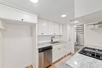 8211 Katy Freeway #23, Houston, TX 77024 - Photo 8