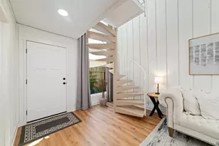 8211 Katy Fwy, Houston, TX 77024 - Photo 10