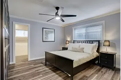 9326 Meadowcroft Drive, Houston, TX 77063 - Photo 16