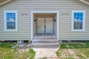 3270 Reeves St, Houston, TX 77004 - Photo 2