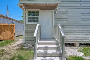 3270 Reeves St, Houston, TX 77004 - Photo 14