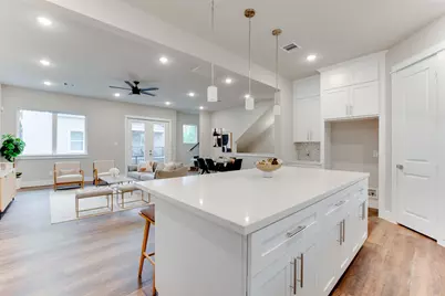 1422 W 34th 1/2 Street, Houston, TX 77018 - Photo 16