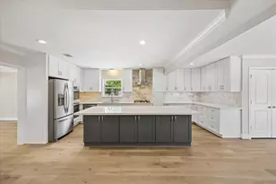 9407 Cranleigh Ct, Houston, TX 77096 - Photo 1