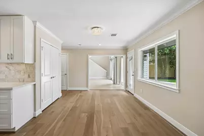 9407 Cranleigh Court, Houston, TX 77096 - Photo 12