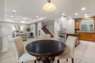 3 S Altwood Cir, The Woodlands, TX 77382 - Photo 16