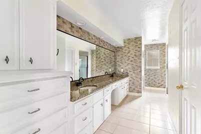 1710 Woodland Vista Drive, Kingwood, TX 77339 - Photo 24