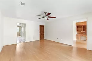 1710 Woodland Vista Dr, Kingwood, TX 77339 - Photo 16