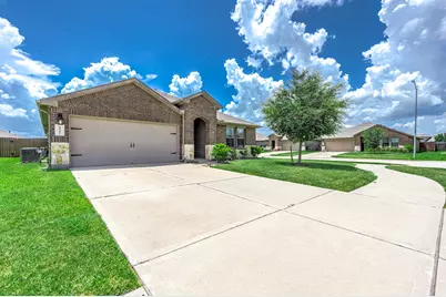 8402 Philox Park Court, Rosharon, TX 77583 - Photo 2