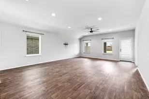 8402 Philox Pk CT, Rosharon, TX 77583 - Photo 12