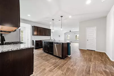 8402 Philox Park Court, Rosharon, TX 77583 - Photo 6