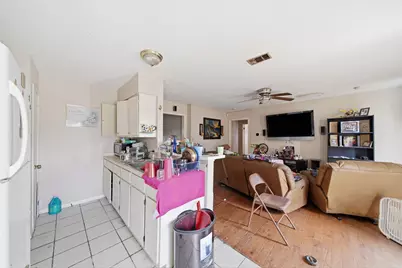 10710 Segrest Drive, Houston, TX 77047 - Photo 4
