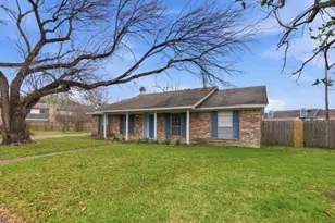 10623 Hoyte Dr, Houston, TX 77031 - Photo 2