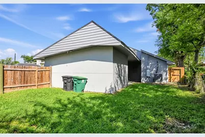 2626 Knotty Oaks Trail, Houston, TX 77045 - Photo 16