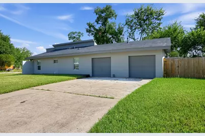 2626 Knotty Oaks Trail, Houston, TX 77045 - Photo 2