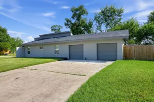 2626 Knotty Oaks Trail, Houston, TX 77045 - Photo 2