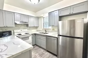 13012 Trail Hollow Dr, Houston, TX 77079 - Photo 4