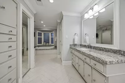 23 Hickory Ridge Drive, Houston, TX 77024 - Photo 32