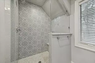 23 Hickory Ridge Dr, Houston, TX 77024 - Photo 38