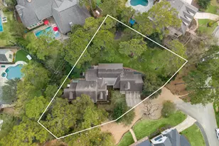 23 Hickory Ridge Dr, Houston, TX 77024 - Photo 50