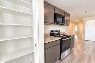 3216 Moore Ave, Bay City, TX 77414 - Photo 2
