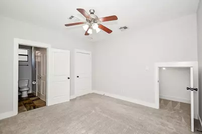 1121 W 17th Street #B, Houston, TX 77008 - Photo 6