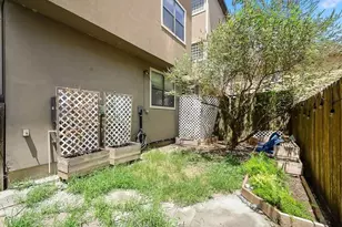 1121 W 17th St, Houston, TX 77008 - Photo 28