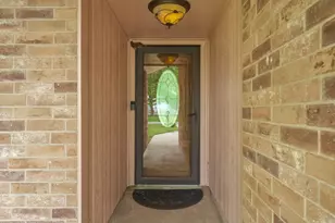 619 Pinewood Dr, Conroe, TX 77385 - Photo 6