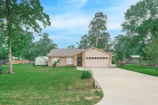 619 Pinewood Dr, Conroe, TX 77385 - Photo 1