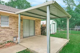 619 Pinewood Dr, Conroe, TX 77385 - Photo 44