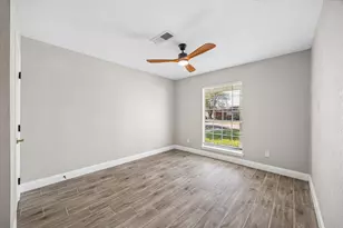 11027 Sagehill Dr, Houston, TX 77089 - Photo 18