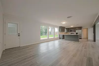 1209 Pine Street, Alvin, TX 77511 - Photo 4