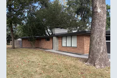 1209 Pine Street, Alvin, TX 77511 - Photo 14