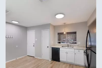 2709 S Millbend Drive, The Woodlands, TX 77380 - Photo 14